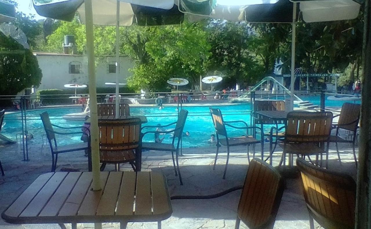 Hotel Balneario Tzindejeh Tasquillo Kültér fotó